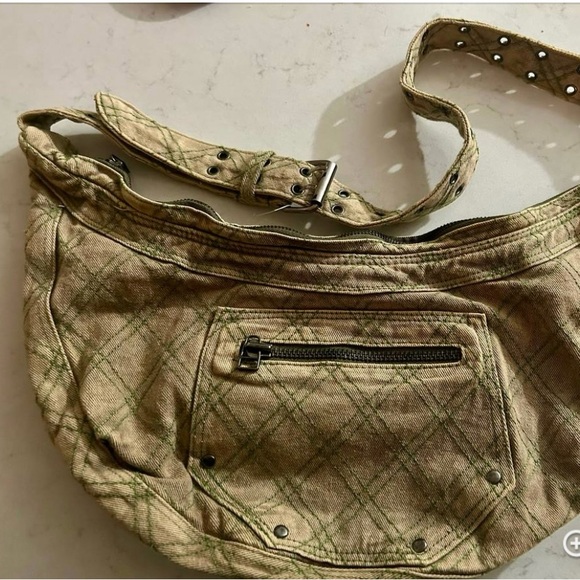 NWOT Urban Outfitters Darci shoulder bag 
Olive green quilted pattern
Sold out! - Picture 2 of 8